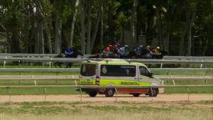 Altar Boy wins at Townsville